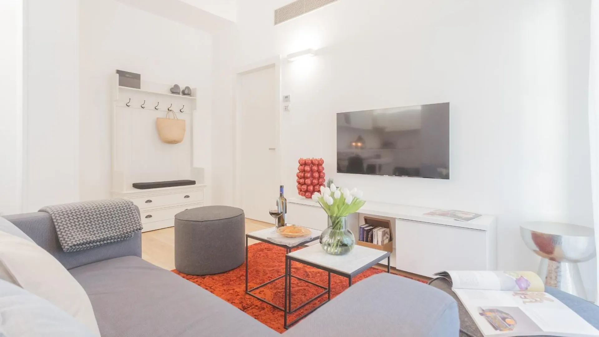 Palazzo Tatti By Rent All Como Apartman