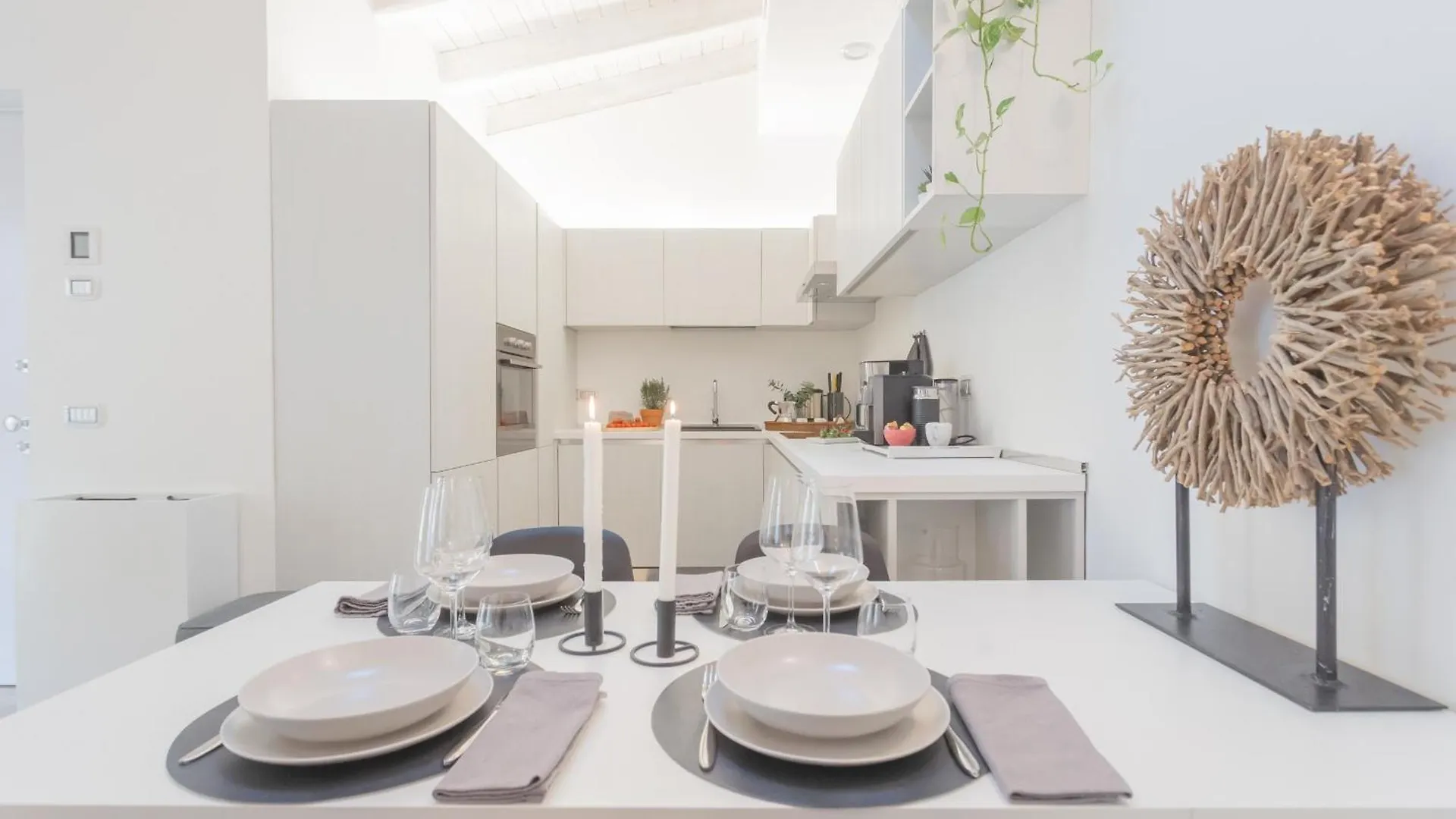 Palazzo Tatti By Rent All Como