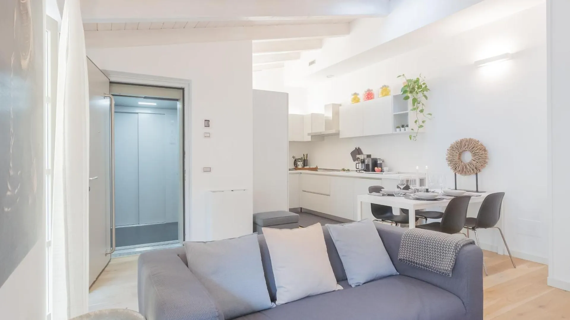 Apartman Palazzo Tatti By Rent All Como