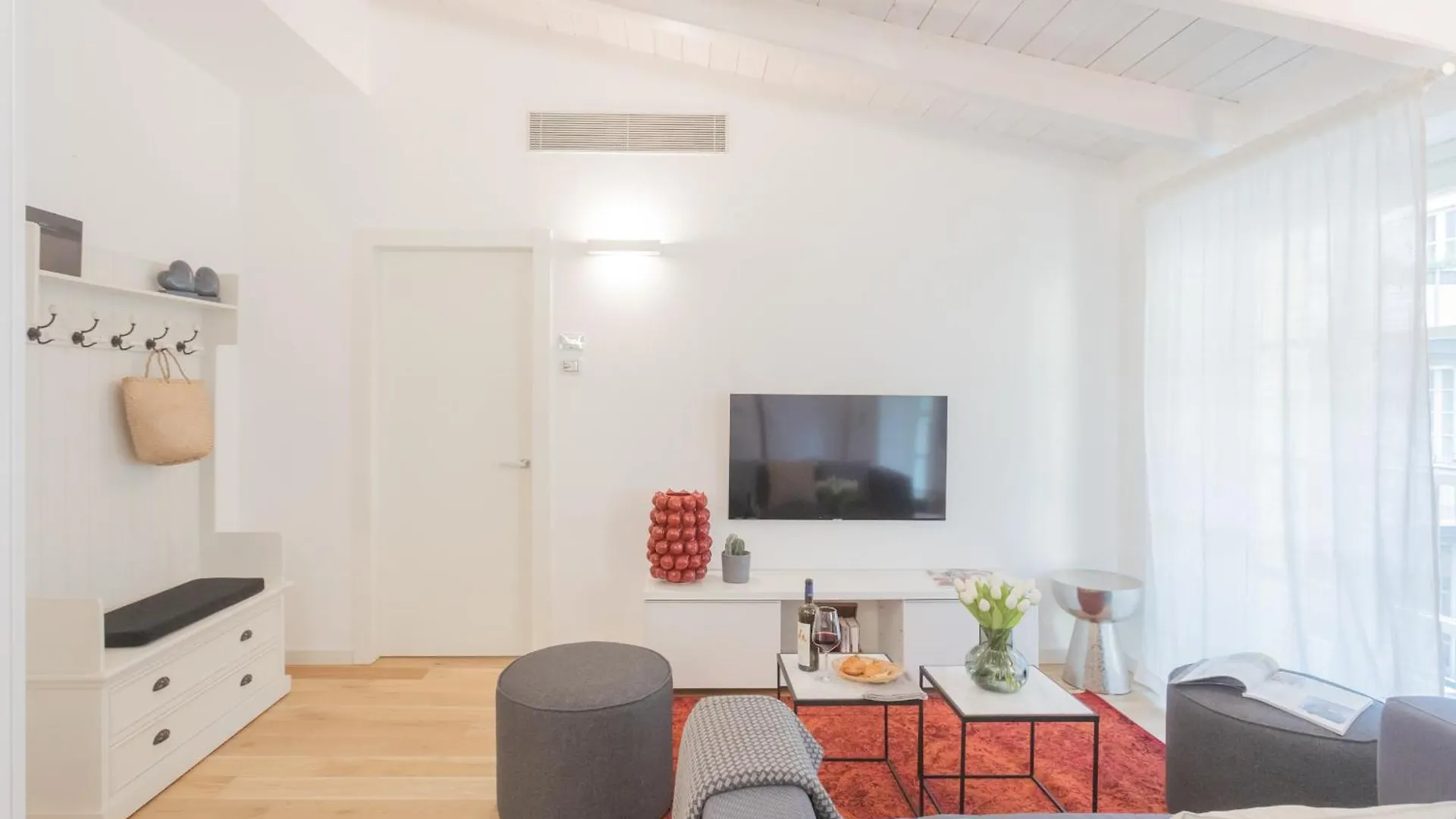Apartment Palazzo Tatti By Rent All Como Italy
